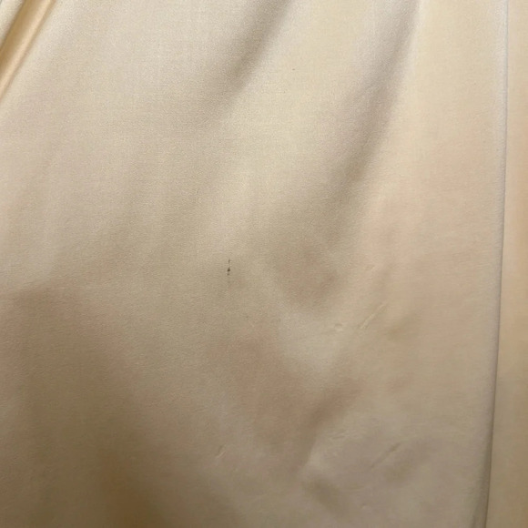 NATORI Classics Vintage Embroidered Nightgown Butter Yellow Square Neck - Picture 13 of 15